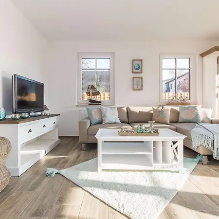 بيت للعطل Boddenbrise *